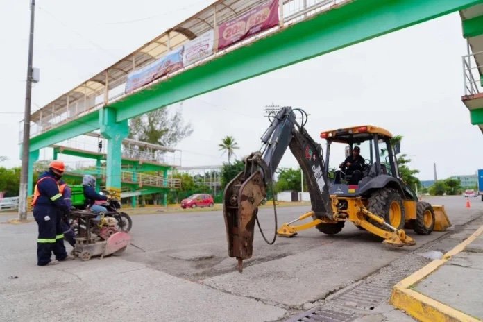 Inician programa de rehabilitación de vialidades en Poza Rica