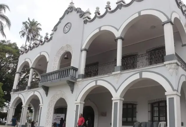 Deuda de 6 mdp con el IPE frena jubilaciones en Ayuntamiento de Fortín