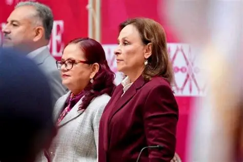 Daniela Griego y Rocío Nahle acuerdan transmisión abierta del Mundial en el centro de Xalapa