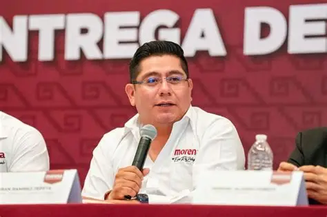 Dirigente de MORENA continuará asambleas en Veracruz sin seguridad extra pese a agresiones.