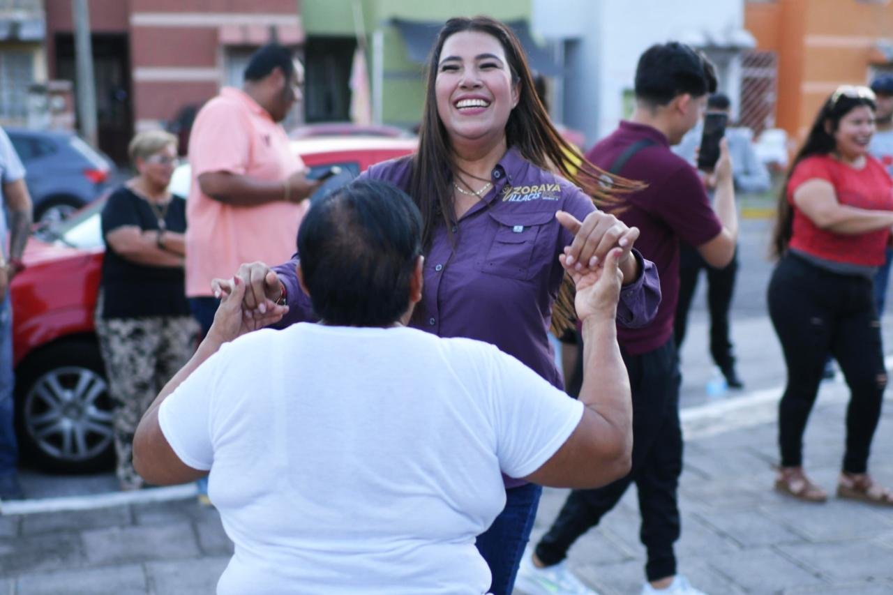Zoraya Villacís lleva clases gratuitas de salsa a las colonias de Veracruz para fortalecer la convivencia comunitaria