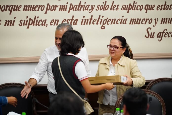 Con el respaldo de la Gobernadora, Xalapa se transforma; anunció alcaldesa buenas noticias en el Día del Pueblo